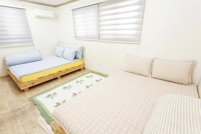 Danaharu Guesthouse จอนจู ภายนอก รูปภาพ