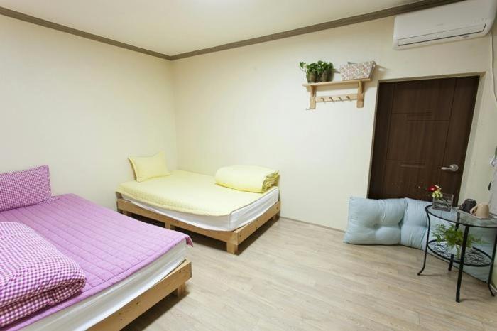 Danaharu Guesthouse จอนจู ภายนอก รูปภาพ